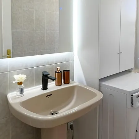 شقة Beautiful 1 Bedroom With Mountain View *